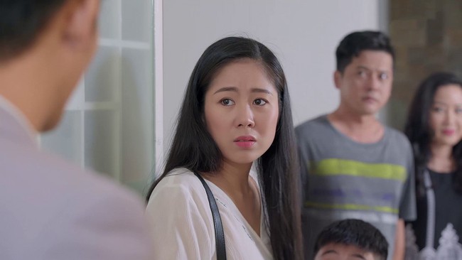 Gạo nếp gạo tẻ: Mặc mẹ con Công làm trò, Hương vẫn đưa Tường về ra mắt gia đình - Ảnh 5. Gạo nếp gạo tẻ: Mặc mẹ con Công làm trò, Hương vẫn đưa Tường về ra mắt gia đình - Ảnh 5.