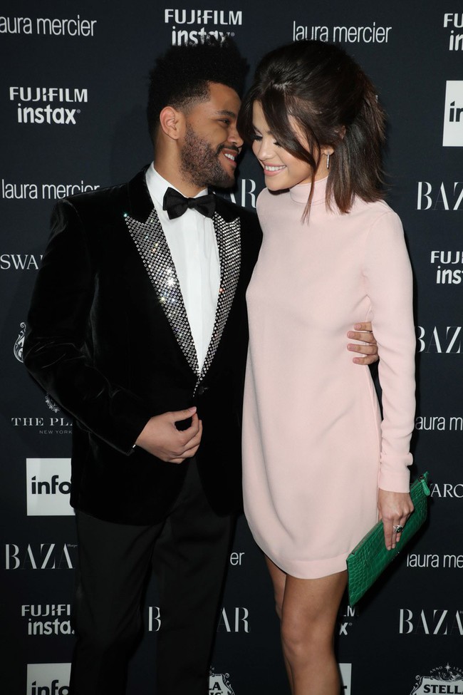 Từng một thời mặn nồng bên nhau nhưng bạn trai cũ The Weeknd không có ý định hỏi thăm Selena Gomez - Ảnh 1. Từng một thời mặn nồng bên nhau nhưng bạn trai cũ The Weeknd không có ý định hỏi thăm Selena Gomez - Ảnh 1.