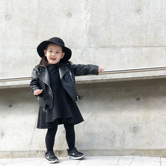 Cứ đến Seoul Fashion Week, dân tình chỉ ngóng trông street style vừa chất vừa yêu của những fashionista nhí này - Ảnh 7.