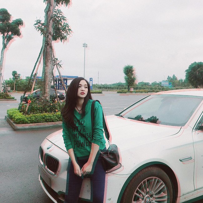 Loạt hot mom, người khoe dáng nuột người khoe phong cách cực trẻ trung trong street style tuần này - Ảnh 9. Loạt hot mom, người khoe dáng nuột người khoe phong cách cực trẻ trung trong street style tuần này - Ảnh 9.