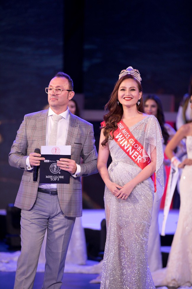 Hoa hậu Khánh Ngân lên tiếng chuyện được mời qua Châu Âu trao giải nhưng lại gặp sự cố hi hữu - Ảnh 2.