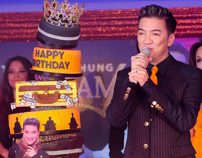 Quà sinh nhật khủng của sao Việt: Đồ hiệu không thiếu, có người còn được tặng hẳn 1 tỷ đồng - Ảnh 10.