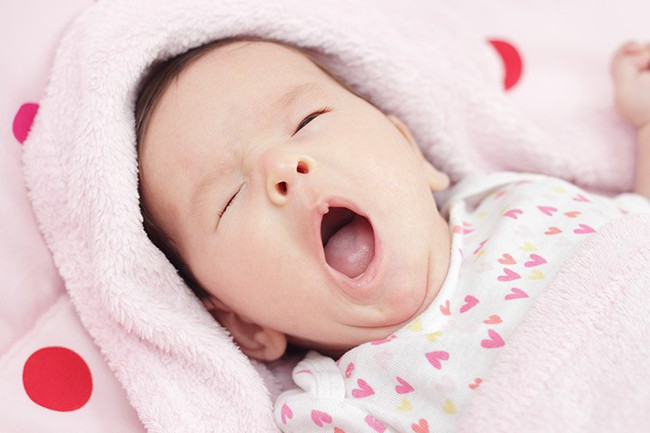 Những lầm tưởng to đùng về giấc ngủ của trẻ sơ sinh - Ảnh 1.