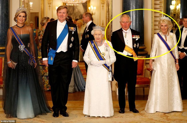 Bà Camilla lần đầu tái xuất bên chồng sau tin đồn ly hôn nhưng vẻ mặt của Thái tử Charles đã nói lên tất cả - Ảnh 5.
