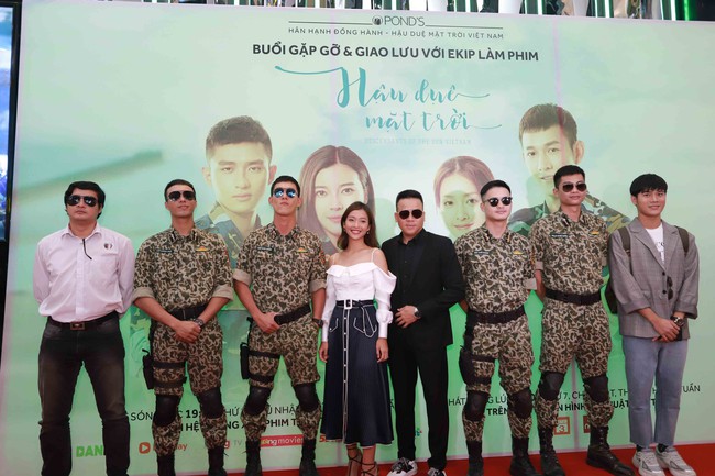 Song Luân bất ngờ tiết lộ: Đóng Hậu duệ mặt trời bản Việt xong, đi ngủ cũng mơ thấy Khả Ngân - Ảnh 1. Song Luân bất ngờ tiết lộ: Đóng Hậu duệ mặt trời bản Việt xong, đi ngủ cũng mơ thấy Khả Ngân - Ảnh 1.