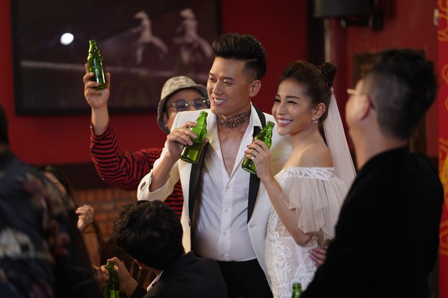 Trở lại sau ồn ào với Cát Phượng - An Nguy, Kiều Minh Tuấn đóng ngay vai đểu giả, thủ đoạn - Ảnh 13. Trở lại sau ồn ào với Cát Phượng - An Nguy, Kiều Minh Tuấn đóng ngay vai đểu giả, thủ đoạn - Ảnh 13.