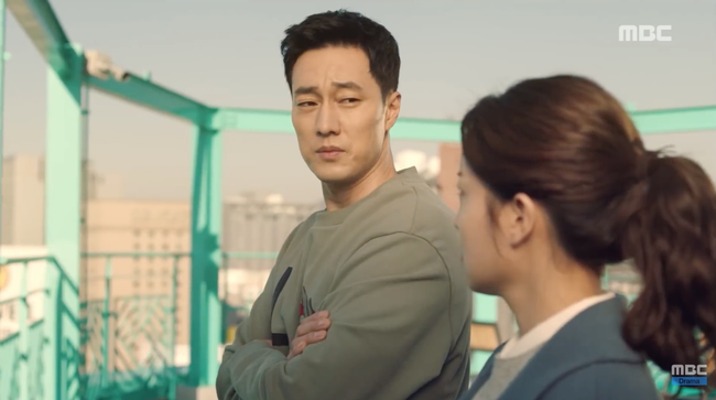 Chăm sóc kẻ thù tận tình như nuôi vợ đẻ, So Ji Sub khiến fan hoang mang: Ai mới là nữ chính? - Ảnh 11.