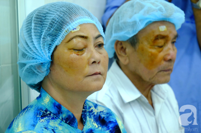 Hơn 100 phụ nữ miền Tây nghèo bị bệnh “ra khỏi nhà là té” được bác sĩ Sài Gòn đến cứu - Ảnh 10.
