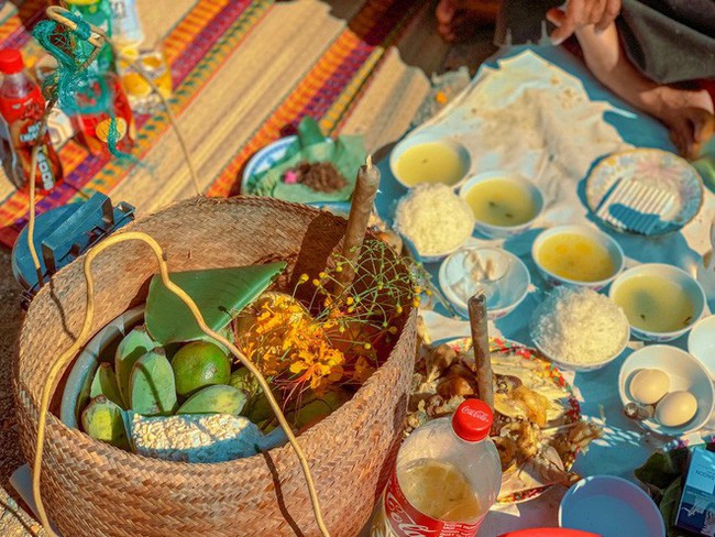 Loạt ảnh Ninh Thuận rực rỡ trong lễ hội khiến dân tình xuýt xoa, nhưng nhan sắc nữ chính mới là điều hút like nhất - Ảnh 5. Loạt ảnh Ninh Thuận rực rỡ trong lễ hội khiến dân tình xuýt xoa, nhưng nhan sắc nữ chính mới là điều hút like nhất - Ảnh 5.