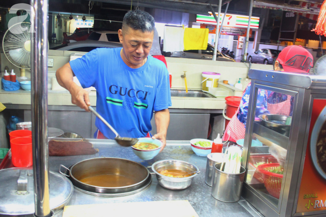 Asam Laksa - món ăn cực bình dân của Malaysia nhưng được xếp vị trí cao chót vót trong bảng ẩm thực thế giới - Ảnh 2.