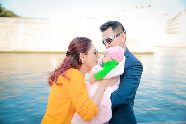 Vợ chồng Thanh Thảo đưa con gái 3 tháng tuổi đi du lịch Châu Âu - Ảnh 9.