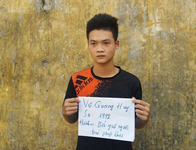 Nam Định: 3 thanh niên dùng mặt nạ và vũ khí bắt 2 cô gái trẻ để bán cho quán karaoke - Ảnh 3.