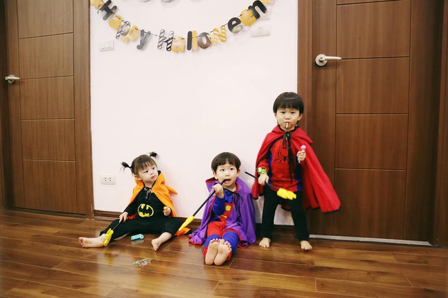 Halloween cập bến 3 gia đình hot nhất MXH: Xoài - Cam - Đậu biến hóa thành những siêu anh hùng dễ thương - Ảnh 11.