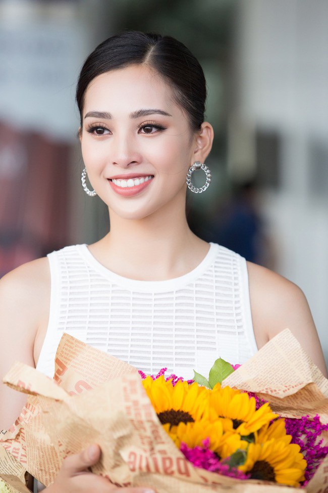 5 Hoa hậu Việt Nam đăng quang năm 18 tuổi: Người số đỏ như Tiểu Vy, kẻ xui xẻo như Kỳ Duyên - Ảnh 15.