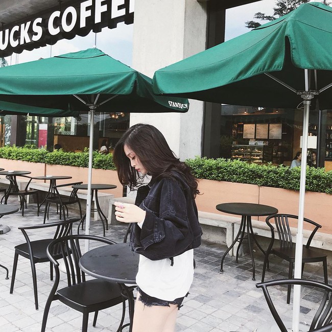 Cuối tuần của các hot mom: vợ đại gia kim cương bất ngờ khoe ảnh chụp theo trend ngã sấp mặt, bà bầu Hằng Túi bế con đi ăn tiệc - Ảnh 10. Cuối tuần của các hot mom: vợ đại gia kim cương bất ngờ khoe ảnh chụp theo trend ngã sấp mặt, bà bầu Hằng Túi bế con đi ăn tiệc - Ảnh 10.