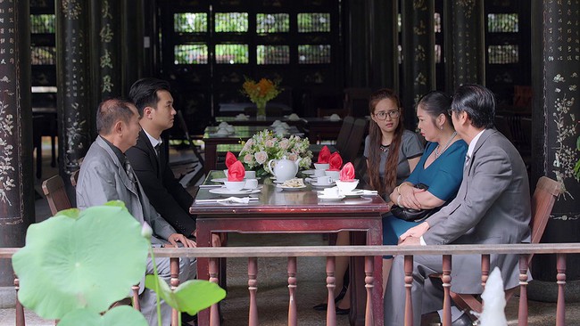 Đỉnh cao chém gió là đây: Bà Mai Gạo nếp gạo tẻ mời... 2.000 người tới dự đám cưới con gái - Ảnh 1. Đỉnh cao chém gió là đây: Bà Mai Gạo nếp gạo tẻ mời... 2.000 người tới dự đám cưới con gái - Ảnh 1.
