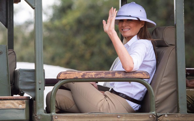 Những lần bà Melania Trump bị chỉ trích đã chứng minh: Mặc đẹp thôi chưa đủ, trang phục còn cần phải hợp hoàn cảnh nữa - Ảnh 10.