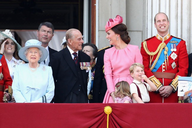 Mối quan hệ đặc biệt giữa Công nương Kate với thành viên quyền lực nhất nhì Hoàng gia Anh này khiến bà Camilla vừa ngưỡng mộ vừa ghen tị - Ảnh 4.