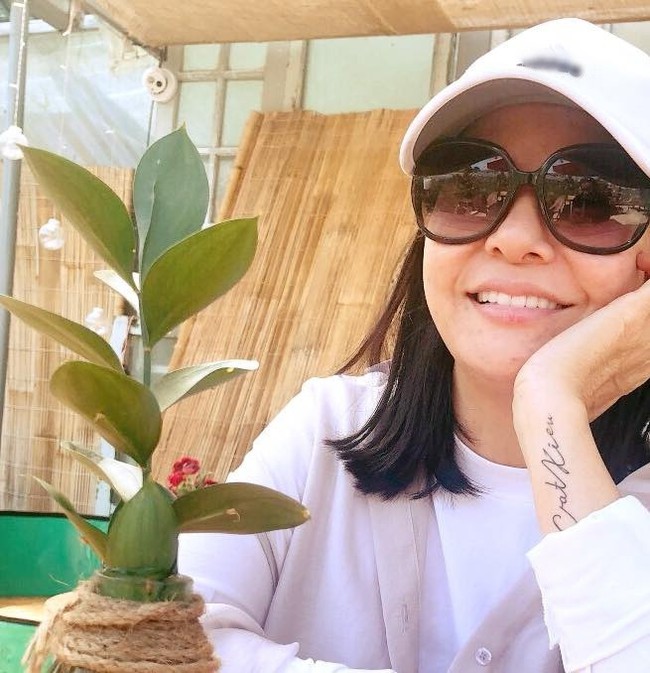 Chắc cũng đã vài tháng rồi mới thấy Cát Phượng làm việc này với Kiều Minh Tuấn - Ảnh 2. Chắc cũng đã vài tháng rồi mới thấy Cát Phượng làm việc này với Kiều Minh Tuấn - Ảnh 2.
