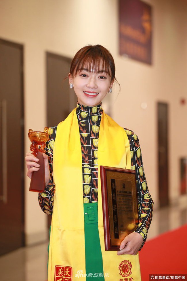 Ngô Cẩn Ngôn bất ngờ vượt Dương Mịch, Nghê Ni để giành giải Nữ chính xuất sắc nhất  - Ảnh 1.