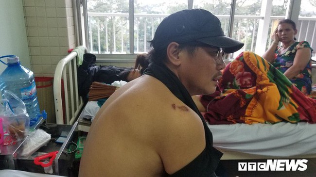 Đạo diễn tố Công an Cần Thơ bắt, đánh đập vô cớ: Trường Sân khấu Điện ảnh TP.HCM thông tin bất ngờ - Ảnh 2. Đạo diễn tố Công an Cần Thơ bắt, đánh đập vô cớ: Trường Sân khấu Điện ảnh TP.HCM thông tin bất ngờ - Ảnh 2.