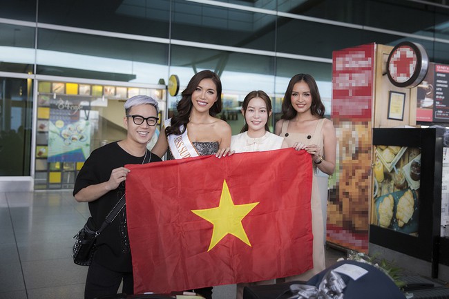 Minh Tú mang theo 6 vali hành lý, chính thức lên đường thi Miss Supranational 2018 - Ảnh 3.