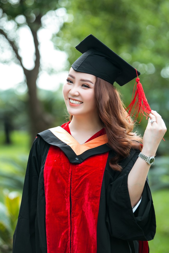 Có bố mẹ và con trai ở bên, Thụy Vân vẫn cương quyết giấu chồng - Ảnh 6.