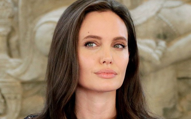 Phân xử quyền nuôi con đã xong, Angelina Jolie và Brad Pitt bắt đầu phân chia tài sản  - Ảnh 2.
