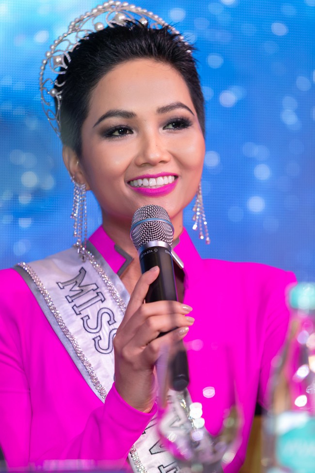 Hoa hậu HHen Niê mang chim lạc, trống đồng đến Miss Universe 2018: Trái tim tôi muốn nổ tung vì hạnh phúc! - Ảnh 5.