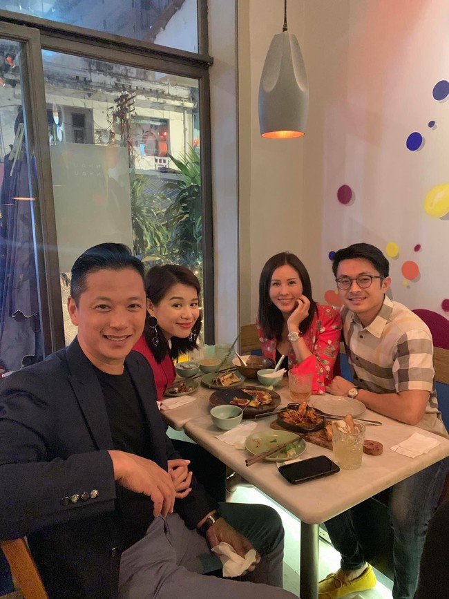 HH Thu Hoài e ấp bên bạn trai, cùng vợ chồng ngôi sao TVB Hồ Hạnh Nhi ăn tối - Ảnh 1.