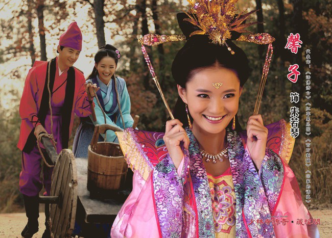 Hóa thân thành hoàng đế bù nhìn, ông bố 4 con Trần Hạo Dân tái xuất màn ảnh nhỏ - Ảnh 4. Hóa thân thành hoàng đế bù nhìn, ông bố 4 con Trần Hạo Dân tái xuất màn ảnh nhỏ - Ảnh 4.