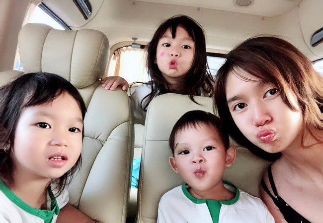 Lý Hải vắng nhà, Minh Hà than một mình chăm 4 con mệt đến mức muốn bất tỉnh nhân sự - Ảnh 2. Lý Hải vắng nhà, Minh Hà than một mình chăm 4 con mệt đến mức muốn bất tỉnh nhân sự - Ảnh 2.