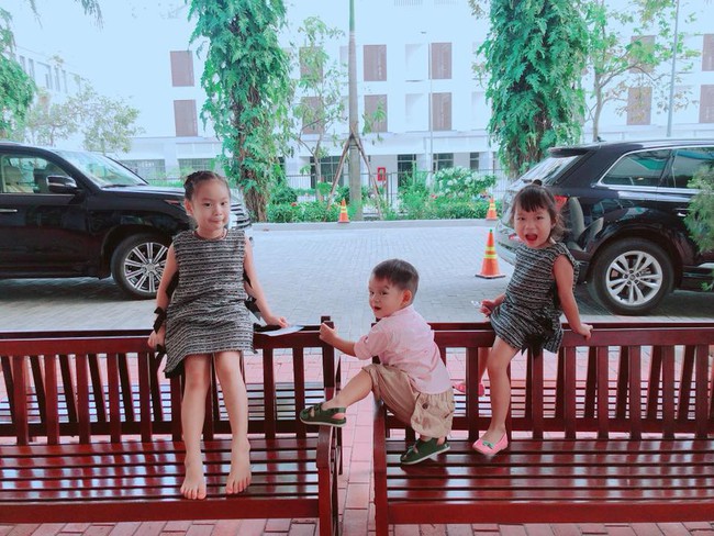 Lý Hải vắng nhà, Minh Hà than một mình chăm 4 con mệt đến mức muốn bất tỉnh nhân sự - Ảnh 4. Lý Hải vắng nhà, Minh Hà than một mình chăm 4 con mệt đến mức muốn bất tỉnh nhân sự - Ảnh 4.