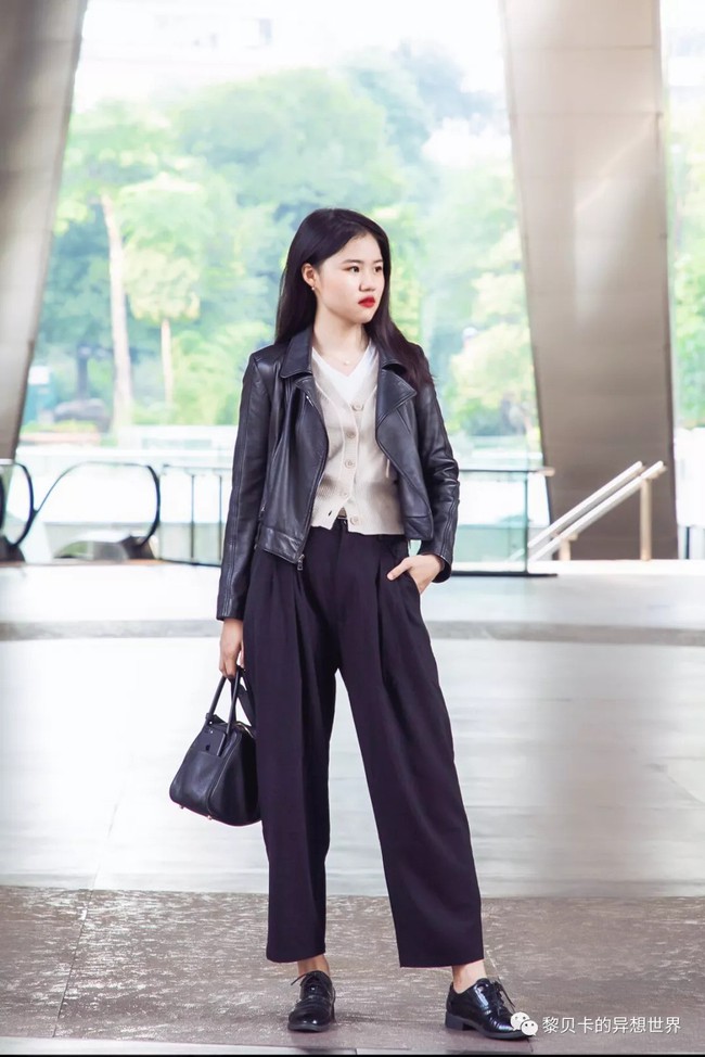 Chỉ 1 chiếc cardigan đã có ngay 14 set đồ mặc kiểu gì cũng đẹp để bạn diện trong mùa lạnh này - Ảnh 3. Chỉ 1 chiếc cardigan đã có ngay 14 set đồ mặc kiểu gì cũng đẹp để bạn diện trong mùa lạnh này - Ảnh 3.