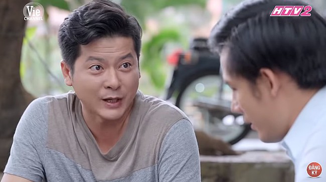 Gạo nếp gạo tẻ: Sau hành động này của Tường, Công bất ngờ thổ lộ Tôi kết anh! khiến khán giả ngã ngửa - Ảnh 3. Gạo nếp gạo tẻ: Sau hành động này của Tường, Công bất ngờ thổ lộ Tôi kết anh! khiến khán giả ngã ngửa - Ảnh 3.