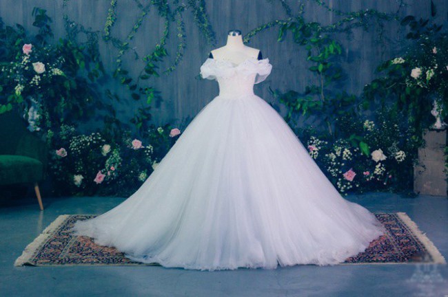 CapCut ghép ảnh váy cưới đang trend đây ạ #xuhuong #hot | TikTok