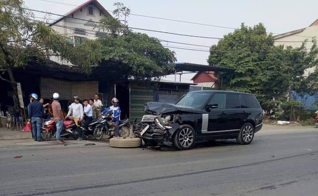 Thái Nguyên: Nữ giáo viên đang cầm ô đứng vỉa hè bị xế xịn đâm tử vong - Ảnh 1. Thái Nguyên: Nữ giáo viên đang cầm ô đứng vỉa hè bị xế xịn đâm tử vong - Ảnh 1.