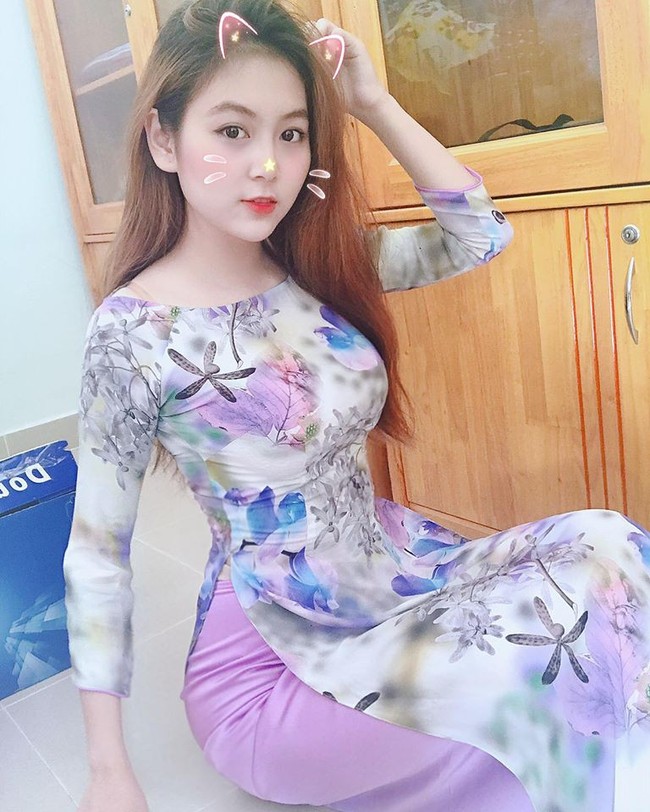 Từ mẫu nội y trở thành người gõ đầu trẻ, cô giáo hot girl cực xinh này đang khiến MXH Việt dậy sóng - Ảnh 3.