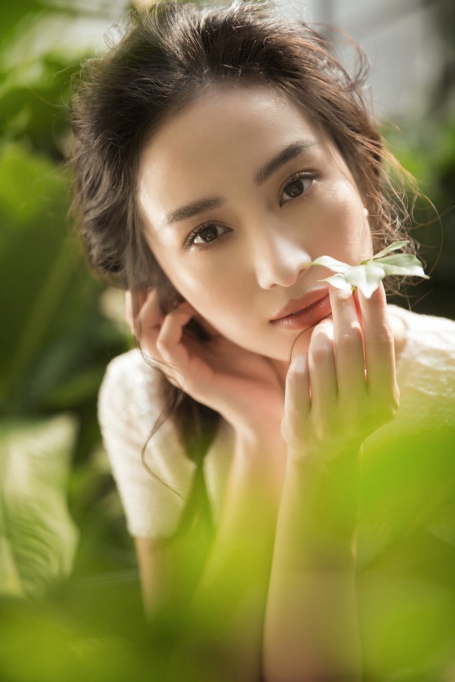 Ngọc nữ Người bất tử Jun Vũ tự tin khoe vòng một dao kéo và thân hình siêu mỏng - Ảnh 15. Ngọc nữ Người bất tử Jun Vũ tự tin khoe vòng một dao kéo và thân hình siêu mỏng - Ảnh 15.