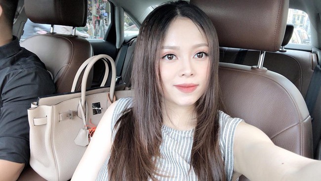 5 hot mom đình đám dù đẻ nhiều con vẫn son trẻ quyến rũ, vợ đại gia kim cương cũng lọt danh sách này - Ảnh 9.