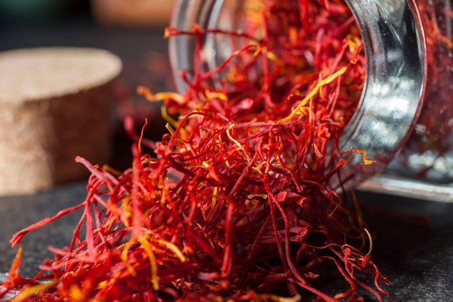 Vàng đỏ Saffron - gia vị đắt nhất thế giới từng được Nữ hoàng Ai Cập dùng dưỡng nhan hơn ngàn năm trước - Ảnh 7.