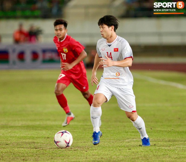 Lào 0-3 Việt Nam: Hàng công rực sáng, Việt Nam ra quân thuận lợi tại AFF Cup 2018 - Ảnh 14.