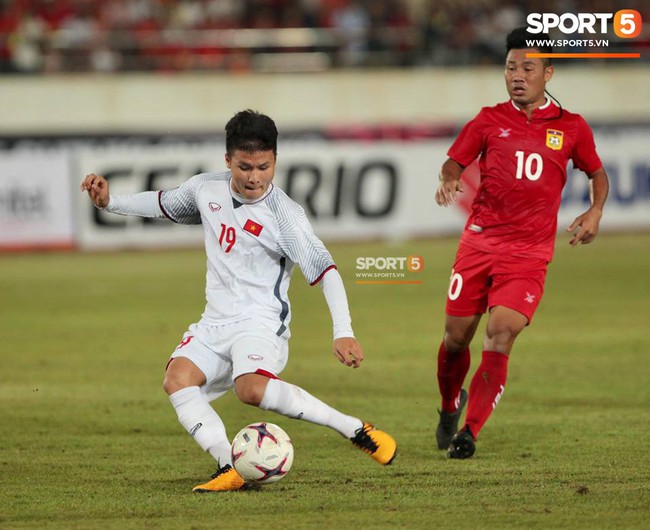 Lào 0-3 Việt Nam: Hàng công rực sáng, Việt Nam ra quân thuận lợi tại AFF Cup 2018 - Ảnh 17.