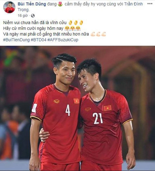 Đội tuyển Việt Nam và loạt khoảnh khắc “tình bể bình” khiến fan nhìn là muốn đẩy thuyền ghép đôi - Ảnh 6.