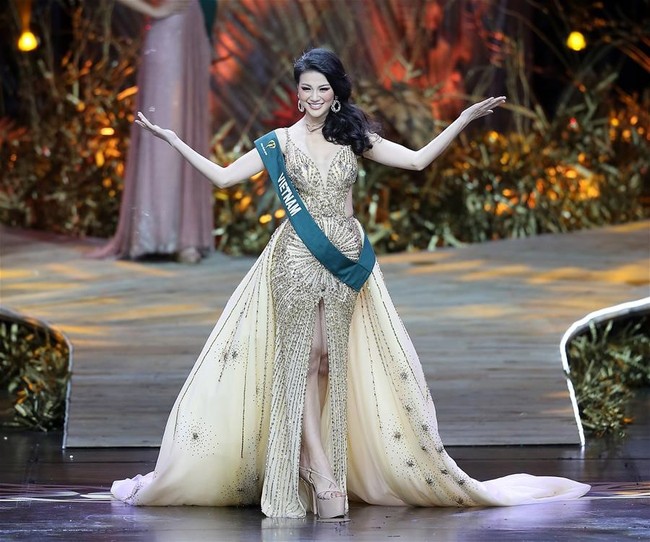 Hoa hậu Trái đất Phương Khánh bị ông bầu và người đỡ đầu tố vô ơn - Ảnh 1.