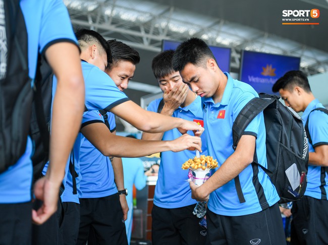 Những điều thú vị về Đức Huy, chàng hoàng tử bánh gấu thân thiện vừa ghi bàn cho đội tuyển Việt Nam - Ảnh 4.