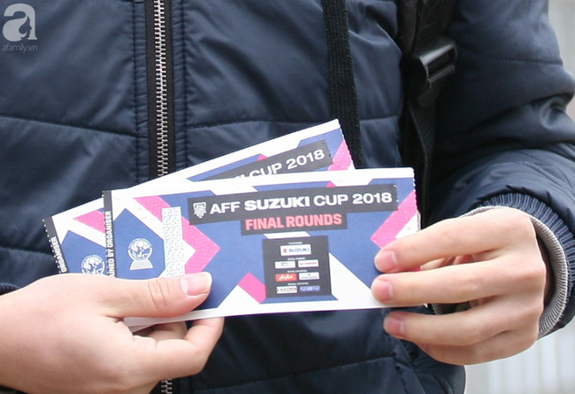 Vé trận chung kết AFF Cup 2018 tăng chóng mặt, cò hét giá 15 triệu/cặp - Ảnh 5.