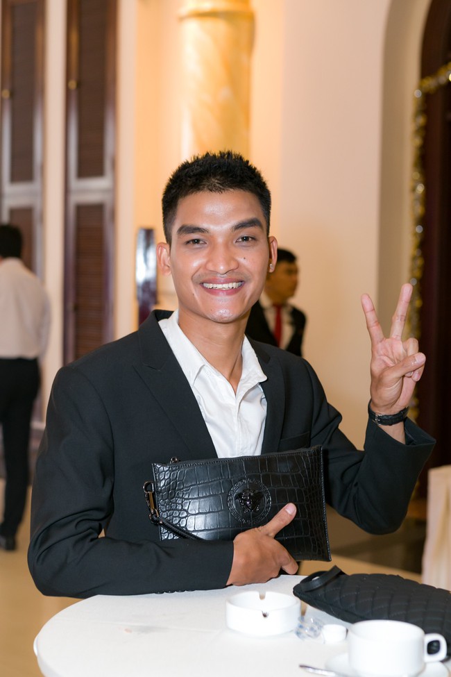 Minh Hà khoe vóc dáng gái 4 con nuột nà, ủng hộ Lý Hải đầu tư 17 tỷ làm phim - Ảnh 7. Minh Hà khoe vóc dáng gái 4 con nuột nà, ủng hộ Lý Hải đầu tư 17 tỷ làm phim - Ảnh 7.