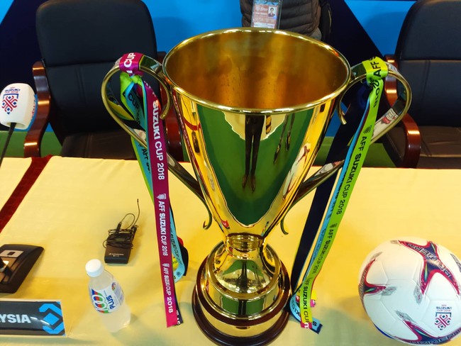 Hình ảnh chiếc cup vàng AFF 2018 bất ngờ xuất hiện trước trận chung kết - Ảnh 1.