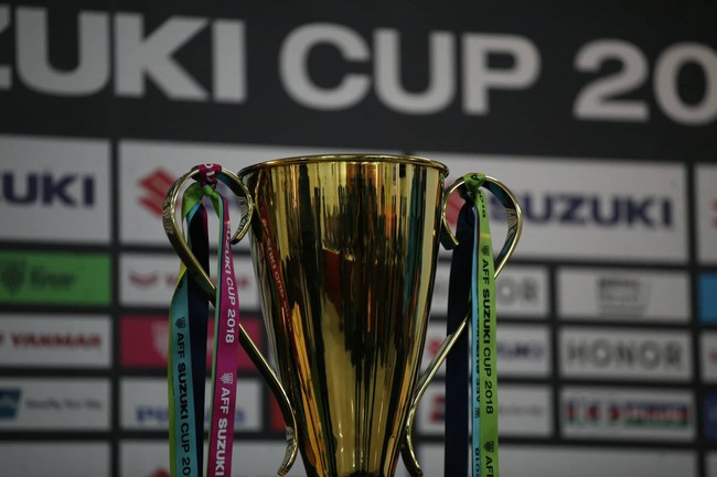 Hình ảnh chiếc cup vàng AFF 2018 bất ngờ xuất hiện trước trận chung kết - Ảnh 4.